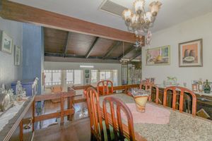 Image 8 - 885117