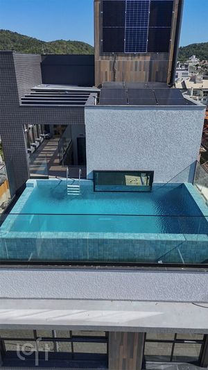 Image 36 - 885118