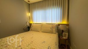 Image 18 - 885118
