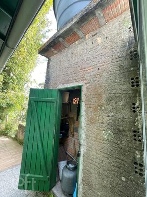 Image 21 - 885119