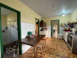 Image 10 - 885119