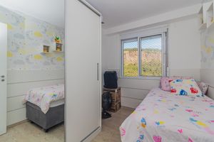 Image 11 - 885120
