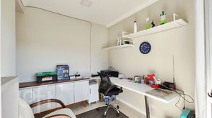 Image 23 - 885121