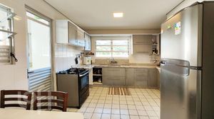 Image 6 - 885121