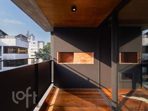 Image 7 - 885122