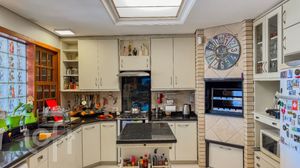Image 4 - 885123