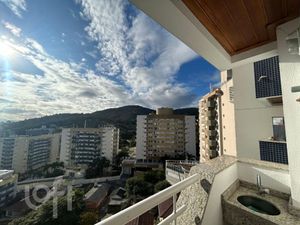 Image 13 - 885125