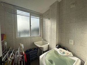 Image 9 - 885125