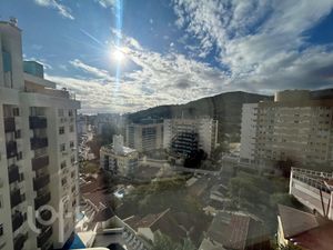 Image 16 - 885125