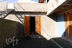 Image 14 - 885128