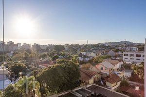 Image 4 - 885129