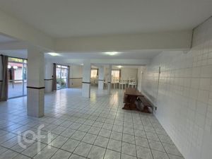 Image 11 - 885133