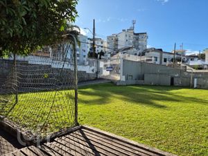 Image 13 - 885133