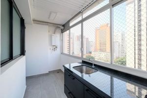Image 6 - 885134