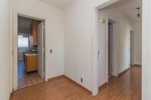 Image 4 - 885135