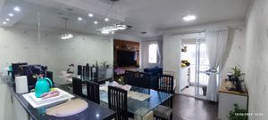 Image 19 - 885137