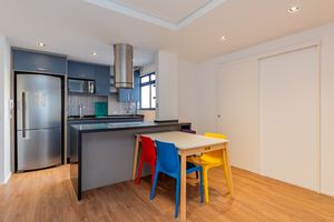 Image 7 - 885153