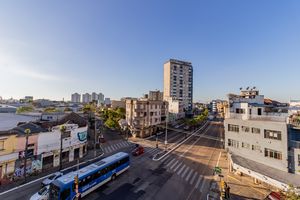 Image 9 - 885163