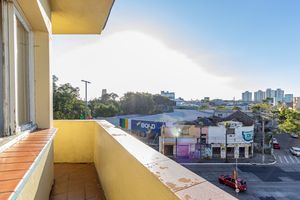 Image 12 - 885163