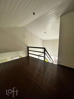 Image 15 - 885166