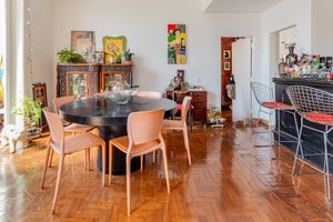 Image 11 - 885168