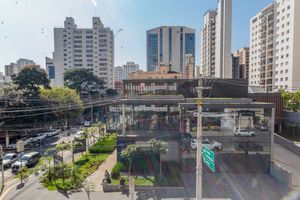 Image 7 - 885168