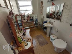 Image 4 - 885168