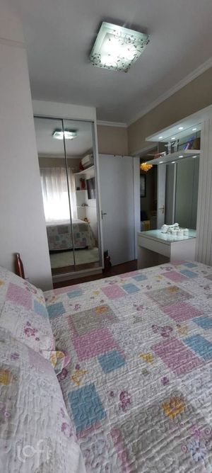 Image 6 - 885169