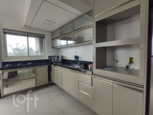 Image 6 - 885171