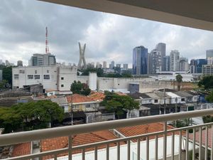 Image 4 - 885174