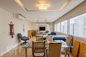 Image 1 - 885175