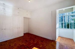 Image 19 - 885176