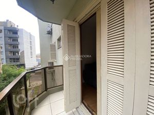 Image 11 - 885178