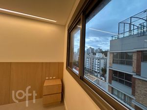 Image 10 - 885186