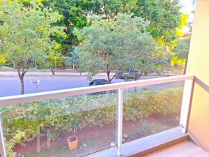 Image 4 - 885187