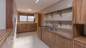 Image 4 - 885189