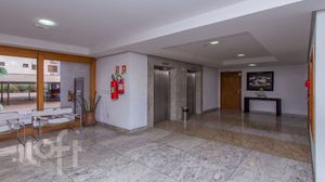 Image 21 - 885189