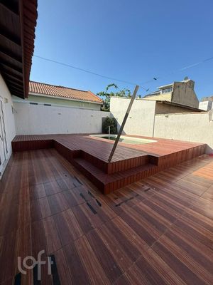 Image 8 - 885194