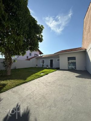 Image 10 - 885194