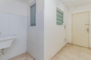 Image 13 - 885197