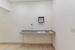 Image 10 - 885197