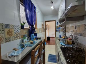 Image 5 - 885201
