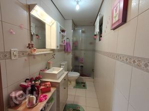 Image 8 - 885201