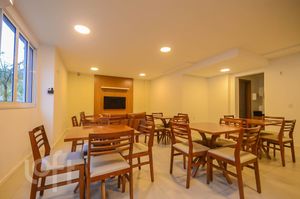 Image 39 - 885202