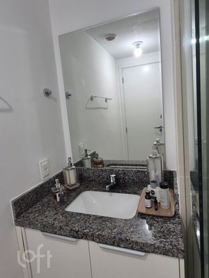 Image 6 - 885276