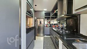 Image 6 - 885278