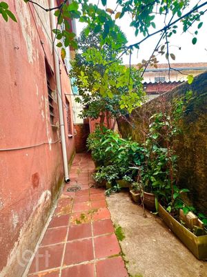 Image 16 - 885284