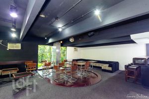 Image 35 - 885294