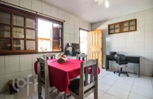 Image 3 - 885299