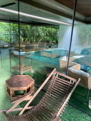 Image 9 - 885300